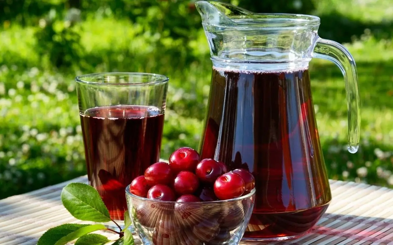 I benefici del succo di ciliegia per la salute del cuore