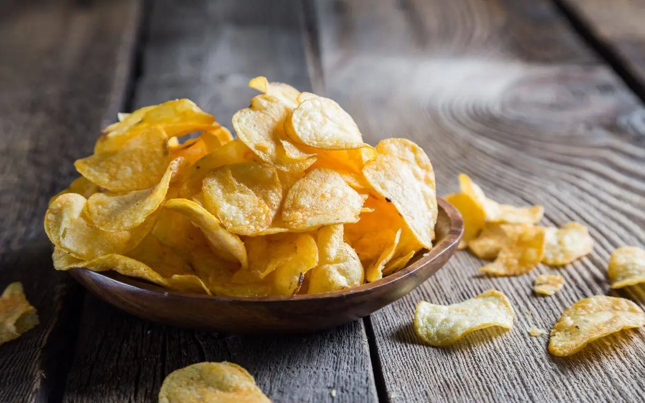Snack salati sotto accusa, possono favorire la ritenzione idrica Snack salati sotto accusa, possono favorire la ritenzione idrica