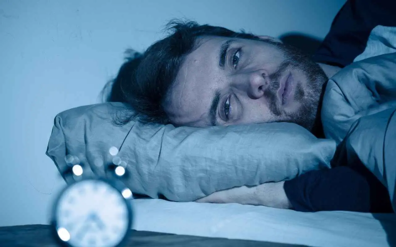 Igiene del sonno: strategie pratiche per migliorare il riposo secondo il neurologo Igiene del sonno: strategie pratiche per migliorare il riposo secondo il neurologo