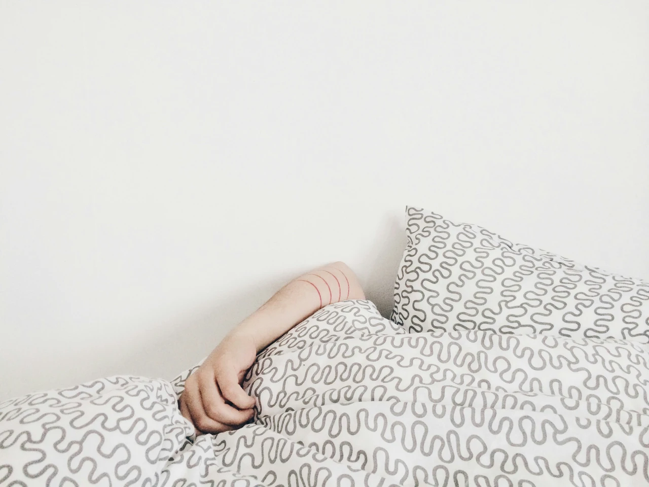Come l’alimentazione serale può influenzare la qualità del sonno Come l’alimentazione serale può influenzare la qualità del sonno